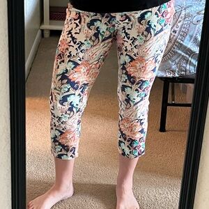 Chicos size 1 worn floral capris